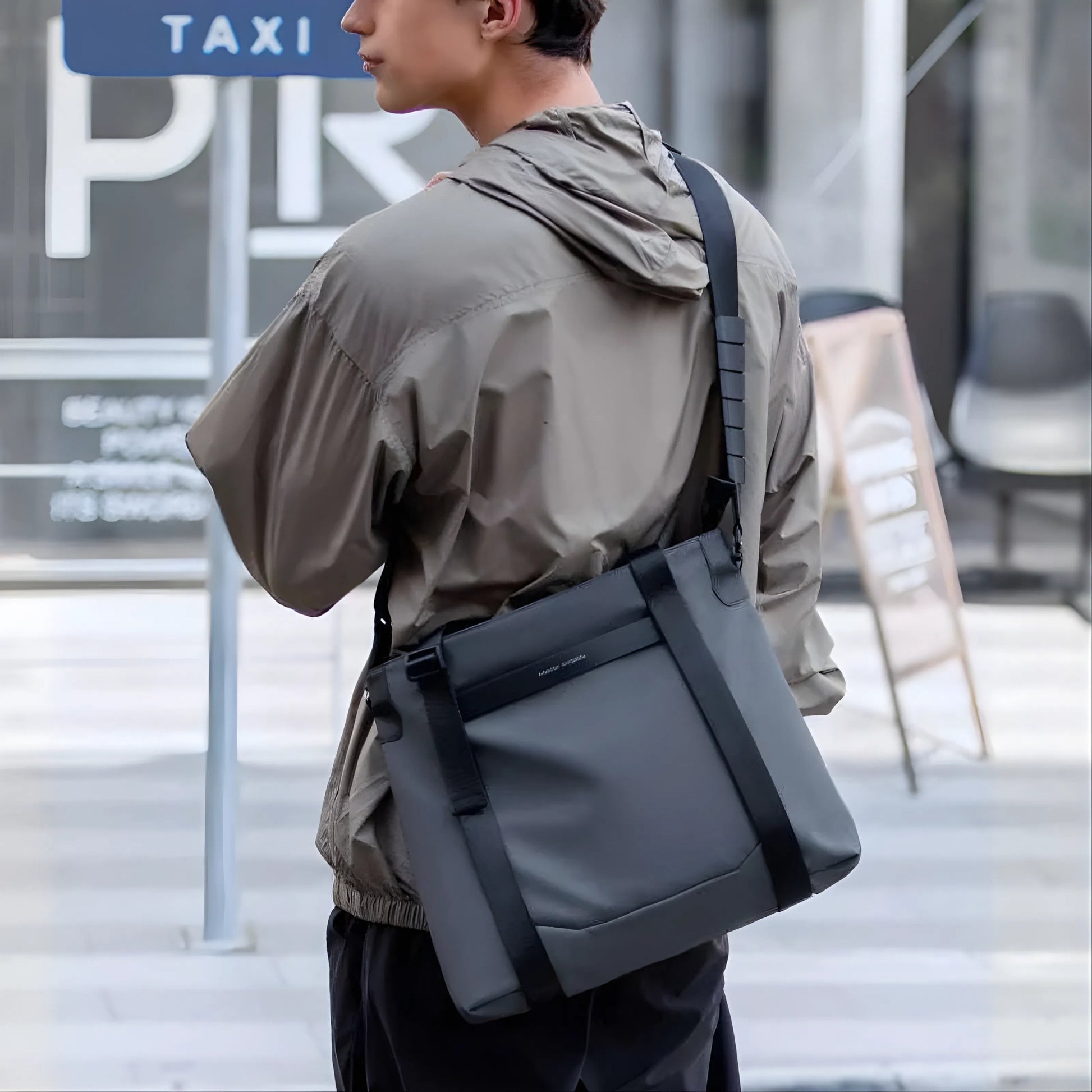 Mark Ryden 569 oxford backpack — interior compartment