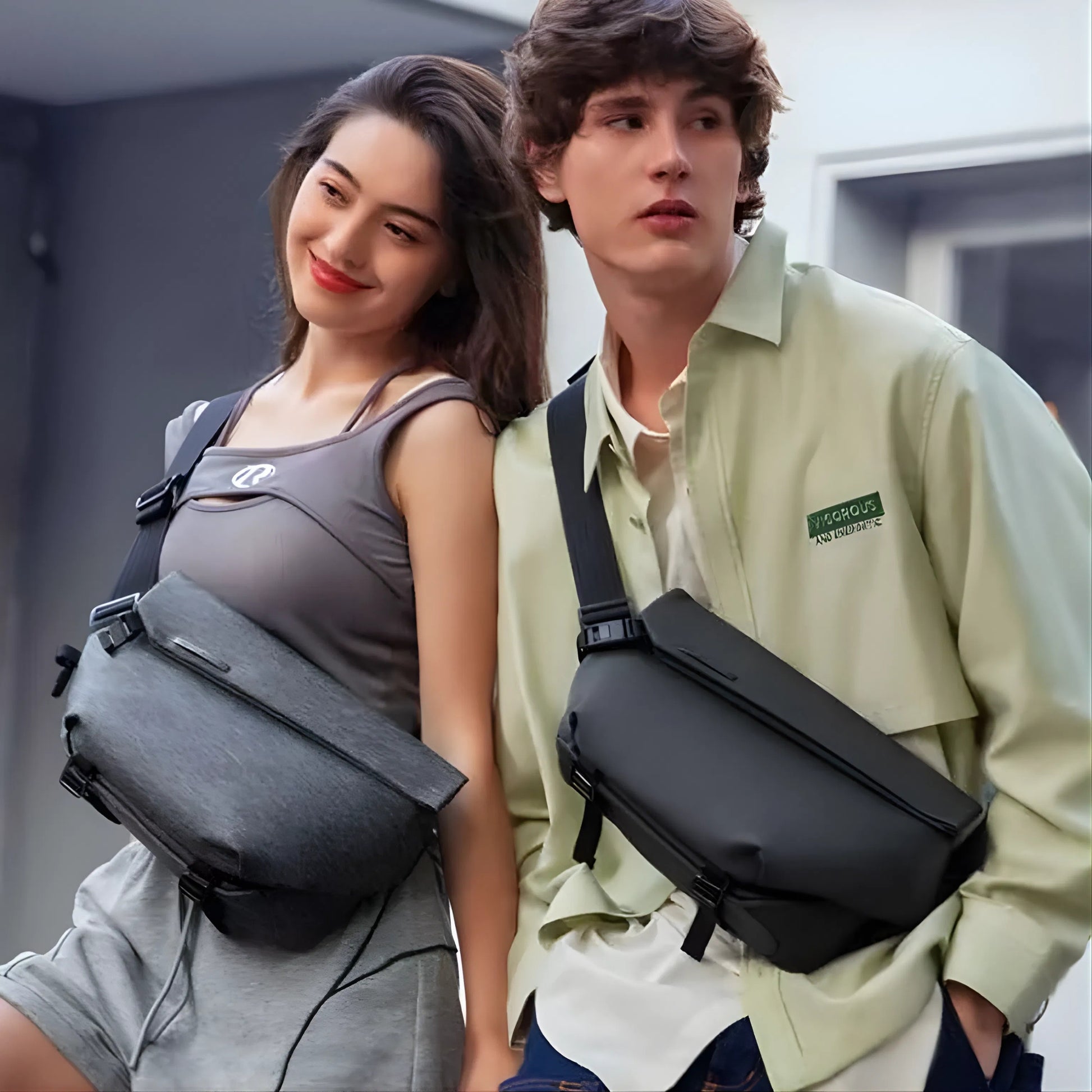 Mark Ryden 3601 oxford waterproof backpack — shoulder strap detail